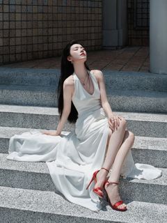 Yun Lin feet photo 6