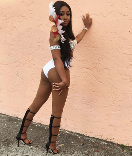 Yung Miami feet photo thumbnail