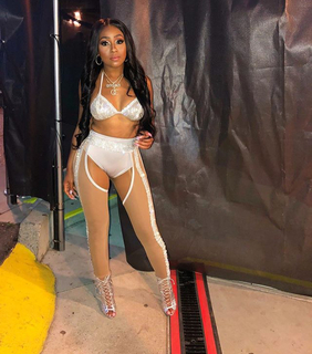 Yung Miami feet photo thumbnail