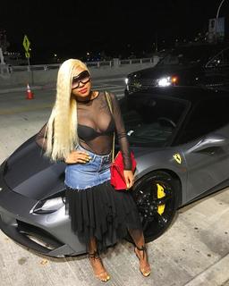 Yung Miami feet photo thumbnail