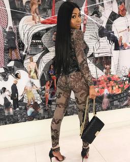 Yung Miami feet photo thumbnail