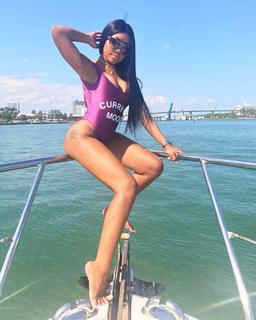 Yung Miami feet photo thumbnail