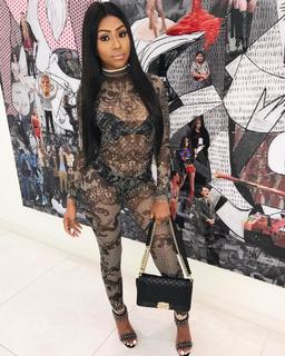 Yung Miami feet photo thumbnail