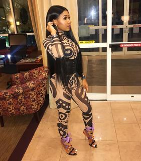 Yung Miami feet photo thumbnail