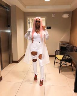 Yung Miami feet photo thumbnail