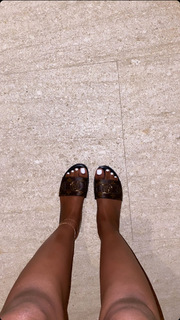 Yung Miami feet photo thumbnail