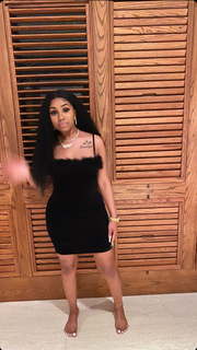 Yung Miami feet photo thumbnail