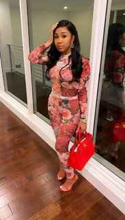 Yung Miami feet photo thumbnail