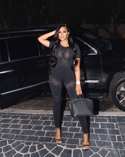 Yung Miami feet photo thumbnail