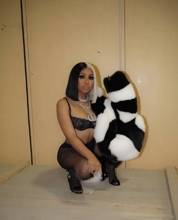 Yung Miami feet photo thumbnail