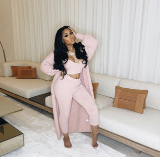 Yung Miami feet photo thumbnail