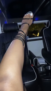 Yung Miami feet photo thumbnail