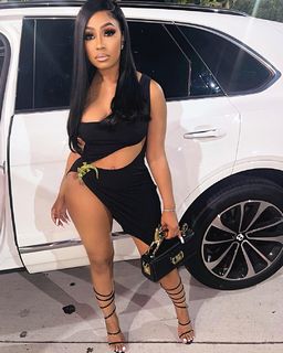 Yung Miami feet photo thumbnail