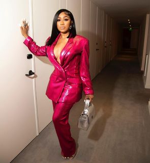 Yung Miami feet photo thumbnail