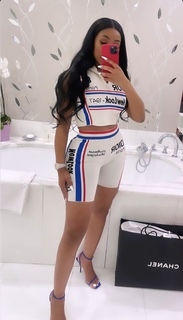 Yung Miami feet photo thumbnail