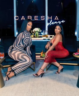 Yung Miami feet photo thumbnail