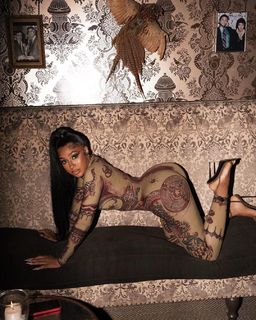 Yung Miami feet photo thumbnail