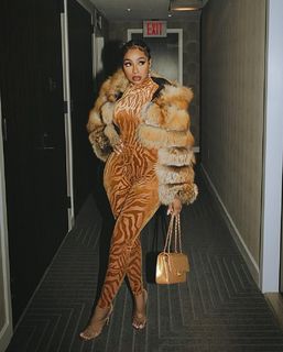 Yung Miami feet photo thumbnail