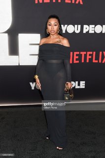 Yung Miami feet photo thumbnail