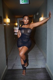 Yung Miami feet photo thumbnail