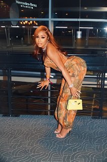 Yung Miami feet photo thumbnail