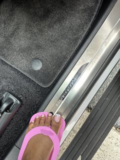 Yung Miami feet photo thumbnail