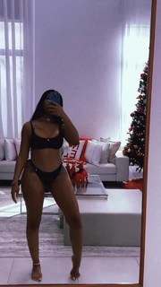 Yung Miami feet photo thumbnail