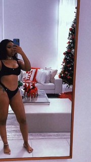 Yung Miami feet photo thumbnail