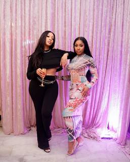 Yung Miami feet photo thumbnail