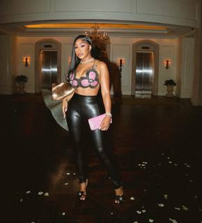 Yung Miami feet photo thumbnail