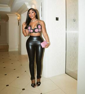 Yung Miami feet photo thumbnail