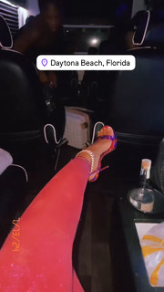 Yung Miami feet photo thumbnail