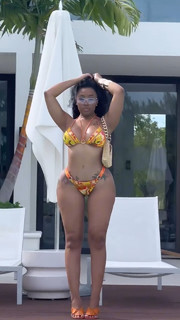 Yung Miami feet photo thumbnail