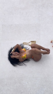 Yung Miami feet photo thumbnail