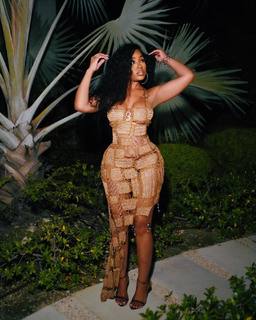 Yung Miami feet photo thumbnail