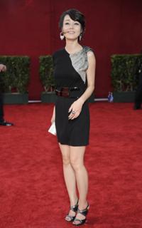 Yunjin Kim feet photo thumbnail