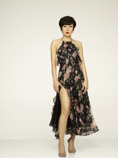 Yunjin Kim feet photo thumbnail