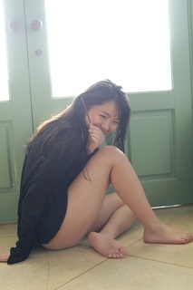 Yuno Ohara feet photo thumbnail