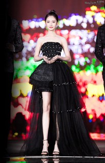 Yuqi Chen feet photo 18