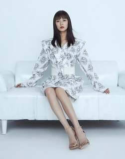 Yuqi Chen feet photo 2