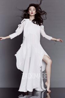 Yuqi Zhang feet photo 6