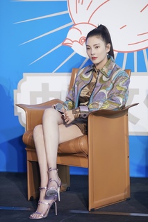 Yuqi Zhang feet photo 8