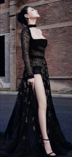 Yuqi Zhang feet photo 6