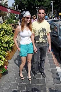 Yuval Scharf feet photo 1