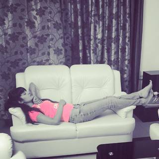 Yuvika Chaudhry feet photo 9