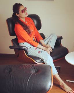 Yuvika Chaudhry feet photo 6