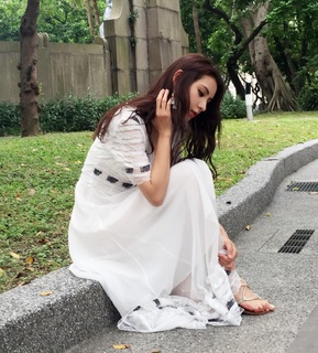 Yuxi Zhang feet photo 5