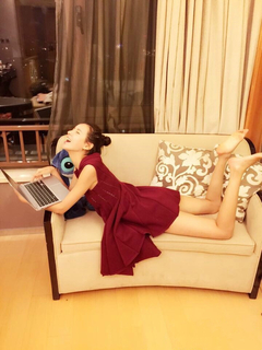 Yuxi Zhang feet photo 1