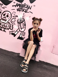 Yuxi Zhang feet photo 14