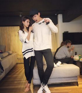 Yuxi Zhang feet photo 17